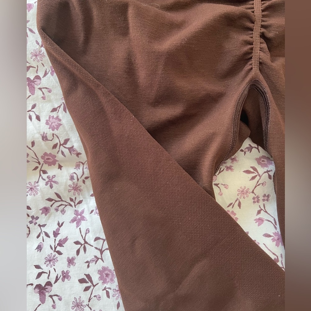 Alphalete Amplify Rich Brown